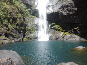 2532 fuwa as falls 300x225