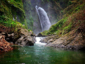 2534 kachamayan falls 300x225