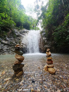 2558 busilac falls 225x300