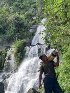 2564 dap dap water falls 225x300