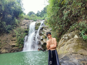 2580 budahaw falls 300x225