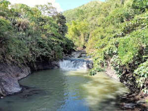 2584 falleogog waterfall 300x225