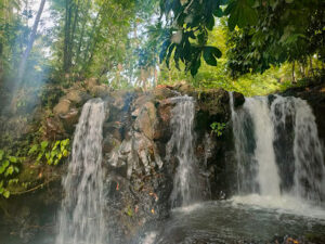 2713 busay water falls 300x225