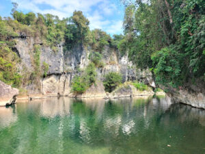 2755 duba cave 300x225