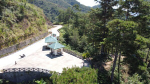 2761 khohang garden and view deck 300x169