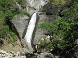 2821 nadsadjan falls 300x225