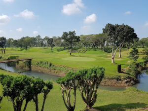 3008 victorias golf and country club 300x225
