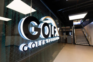 3109 golfx bgc 8211 sports hub indoor golf 300x200