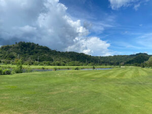 3160 binictican golf course 300x225