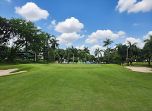 3162 royal central country club golf 300x219