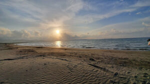 3584 lingayen beach 300x169