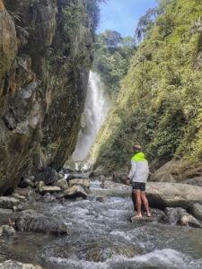 3766 khilakobah falls 225x300