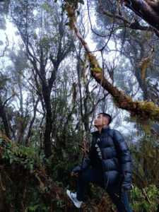 3925 mount pulag view spot 225x300