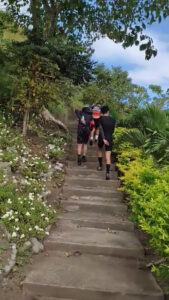 4042 stairs to 1000 steps 169x300