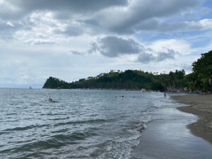 4098 sioki ong skimming surfing hub 300x225