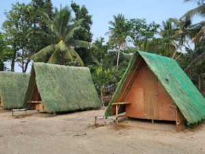 4296 camp kaguman by jamykha beach 300x225