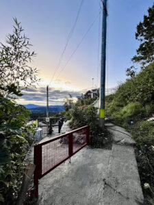 4328 the spot 225x300