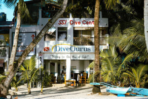 4452 divegurus boracay 300x200