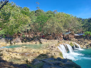 4519 bolinao falls 2 300x225