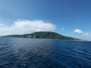 4571 verde island passage 300x225