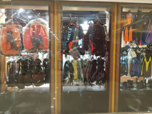 4595 splash underwater imaging inc dive shop 300x225