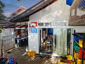 4698 malapascua mbi dive center 300x225