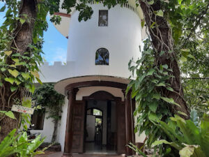 4818 padre burgos castle resort 300x225