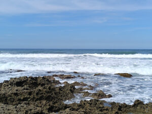 4933 urbiztondo surf beach 300x225