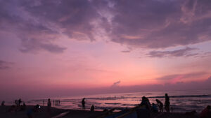 4964 the glamp zambales 300x169