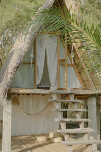 4974 fishers by the sea 200x300