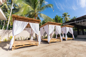 5076 bai resort 300x200