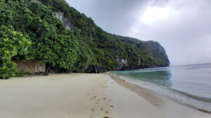 5146 cadlao lagoon 300x169