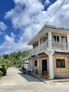 5186 sun surf hostel 225x300