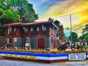 5285 cinco de noviembre memorial 300x225