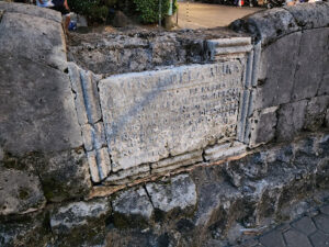 5313 puente de la reina 300x225