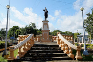 5387 smallest plaza 300x200