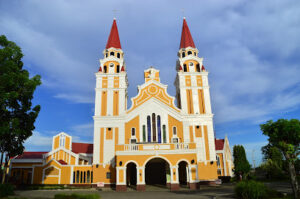 5472 metropolitan cathedral of our lords transfiguration 300x199