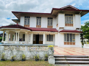 5516 aquino ancestral house 300x225