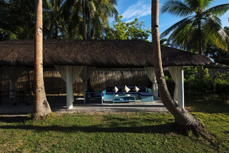 cabilao sanctuary beach 768x512